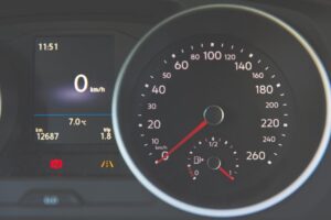 Dashboard speedometer