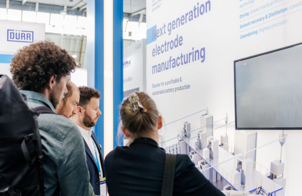 Visitors at the Dürr Battery Show 2026 stand.